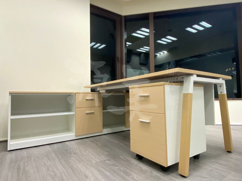 ZIN 木製主管桌｜OA辦公桌,屏風,OA辦公椅,辦公室隔間|源美辦公家具