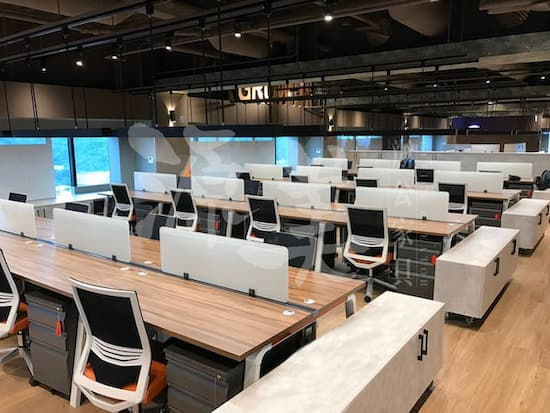 知名上市證劵公司｜源美辦公家具-OA辦公桌椅，辦公室隔間品質可靠推薦